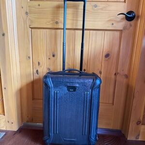 TUMI Tec-lite International Carry On Suitcase